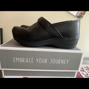 Dansko XP 2.0 Waterproof Pull Up Black